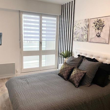 سا يْليرْ دو ري Sublime Appartement 2 Pieces A Deux Pas De La Plage المظهر الخارجي الصورة