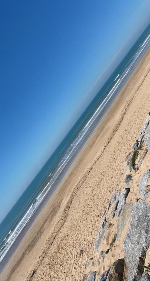 سا يْليرْ دو ري Sublime Appartement 2 Pieces A Deux Pas De La Plage المظهر الخارجي الصورة